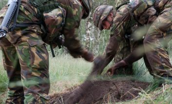 "Alle begin is..." De weg naar de rode baret voor lichting 12-08