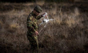 Defensie onderzoekt bestrijding dronedreiging