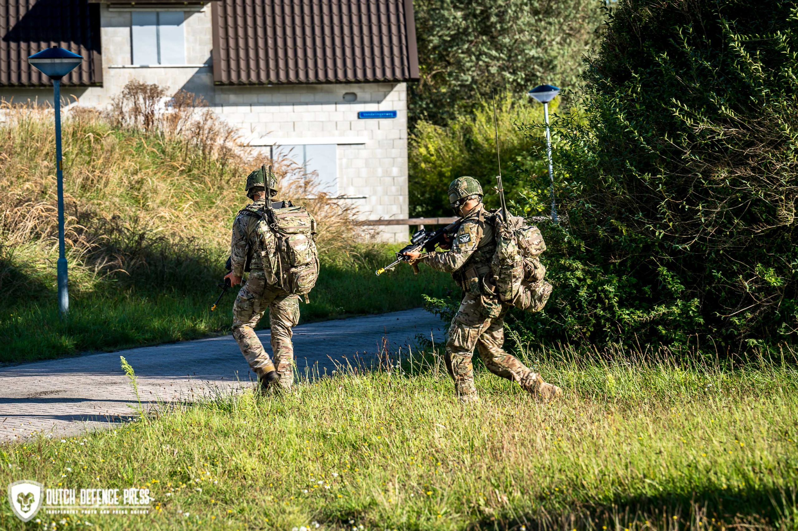 Versterking op weg naar de FLOT (Forward Line Own Troops)