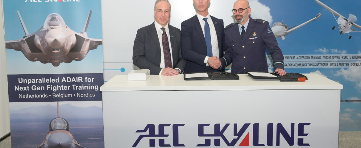 AEC Skyline en Top Aces Inc. Nederlands contract voor commerciële luchtgevechtstraining toegekend